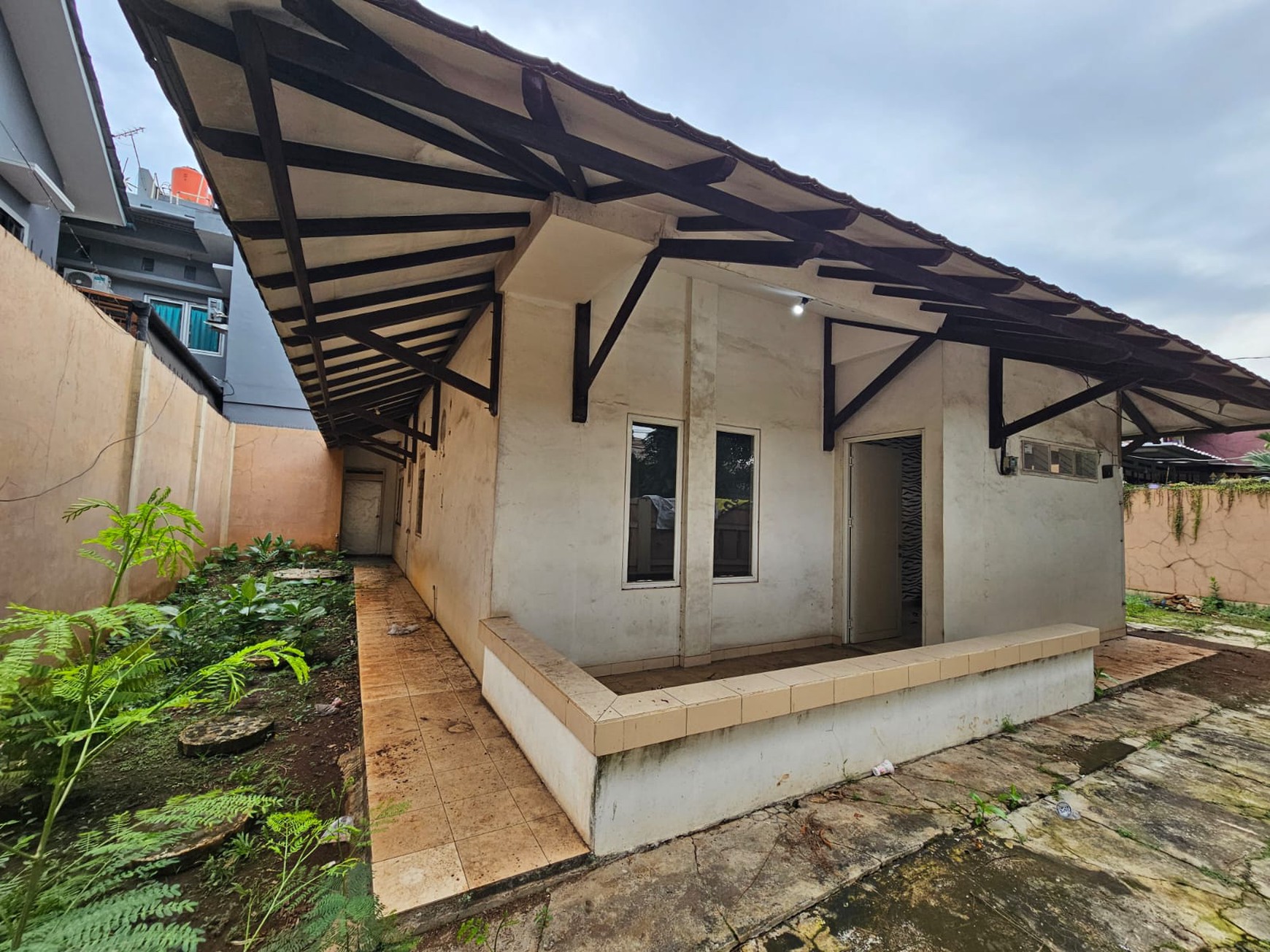 Dijual Hitung  Tanah ( ada bangunan) di Pondok Labu, Jakarta Selatan