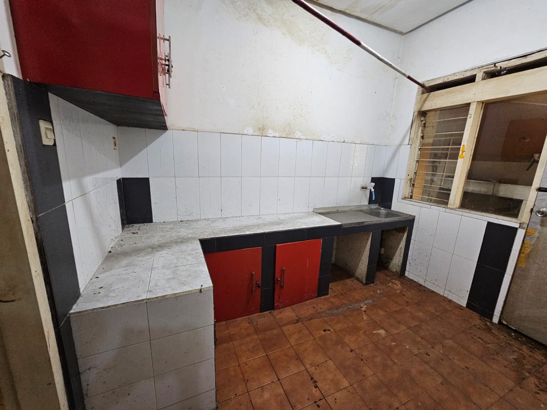 Dijual Hitung  Tanah ( ada bangunan) di Pondok Labu, Jakarta Selatan