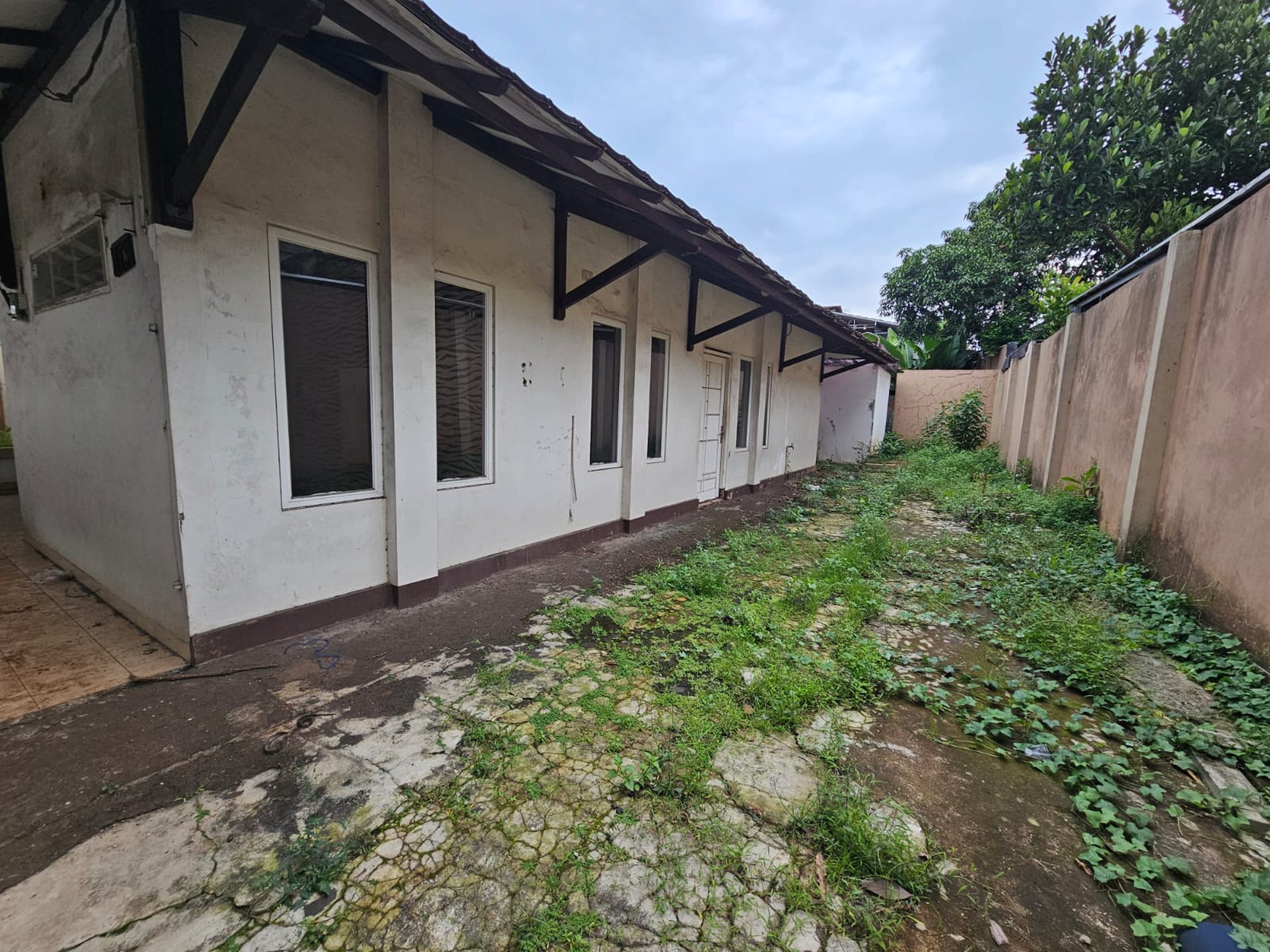Dijual Hitung  Tanah ( ada bangunan) di Pondok Labu, Jakarta Selatan