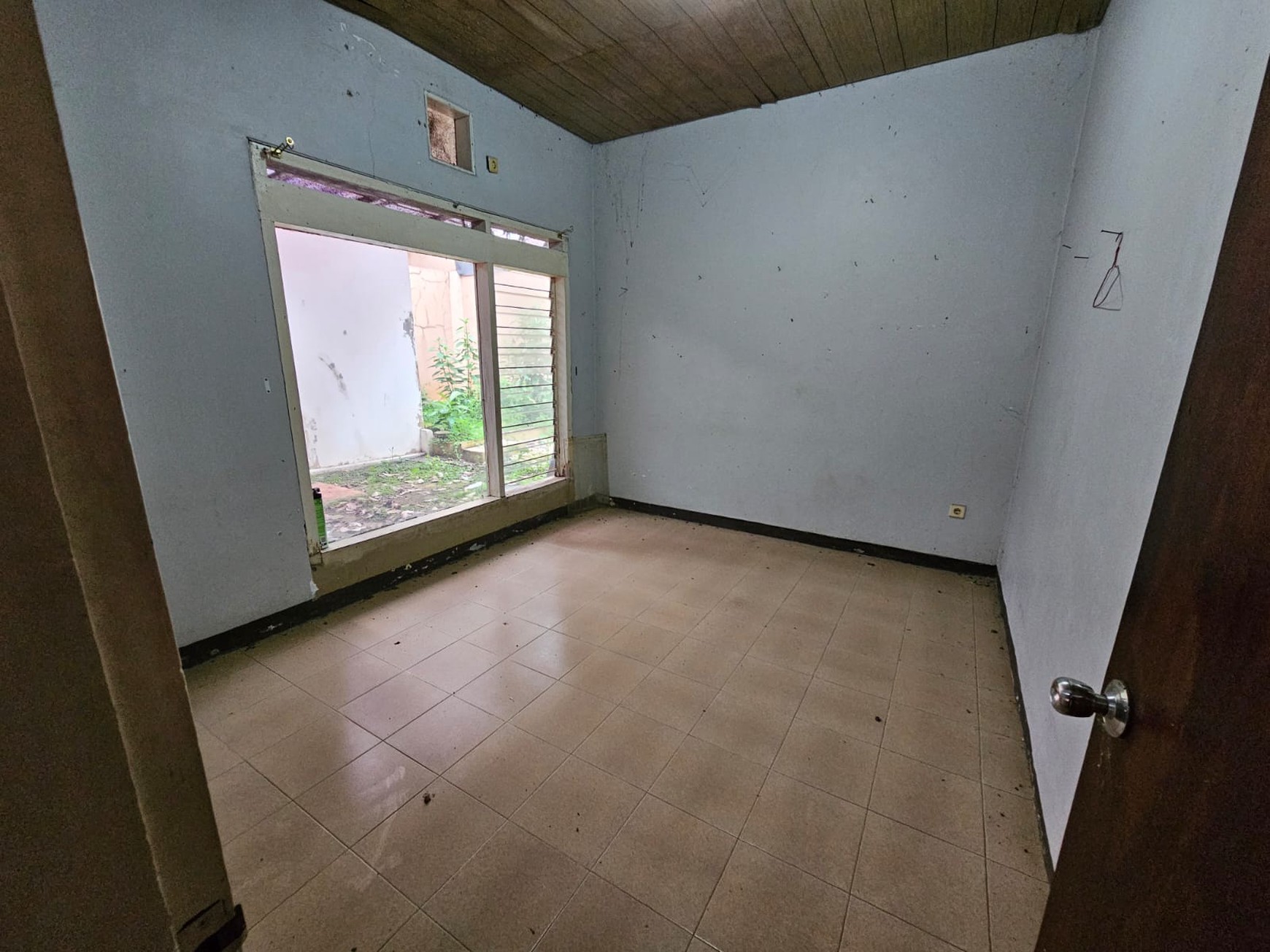 Dijual Hitung  Tanah ( ada bangunan) di Pondok Labu, Jakarta Selatan