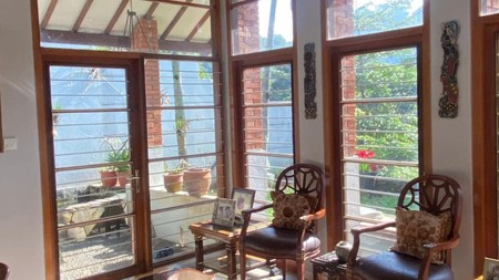 Dijual Rumah Asri View Cantik di Dago Bandung