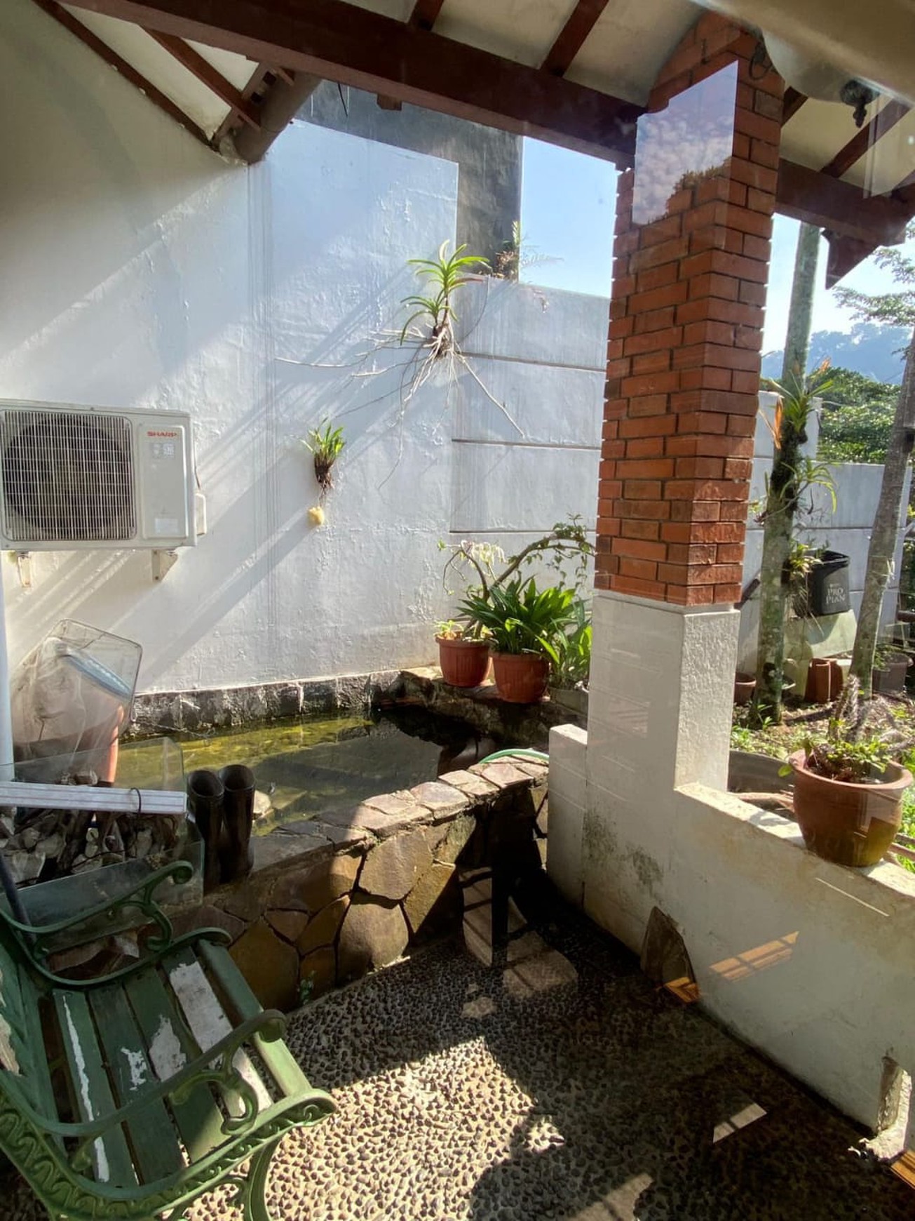 Dijual Rumah Asri View Cantik di Dago Bandung