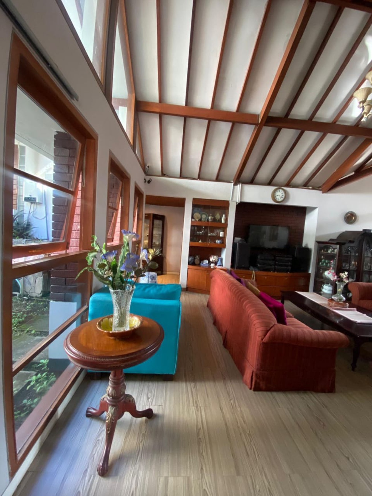 Dijual Rumah Asri View Cantik di Dago Bandung
