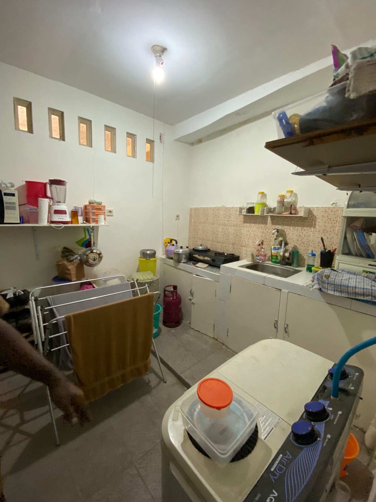 Bangunan cocok Untuk Kost Lokasi Dekat Jalan Banteng