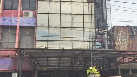 Gedung Kos-kosan 22 Kamar di Cawang Jakarta Timur