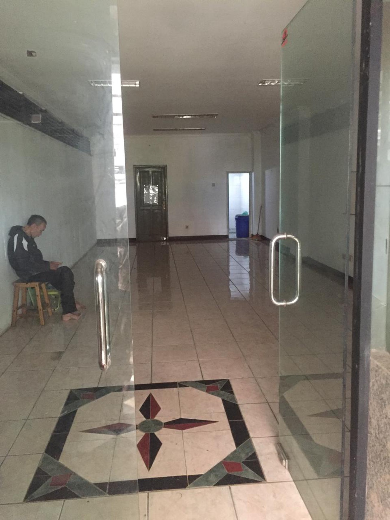 Gedung Kos-kosan 22 Kamar di Cawang Jakarta Timur
