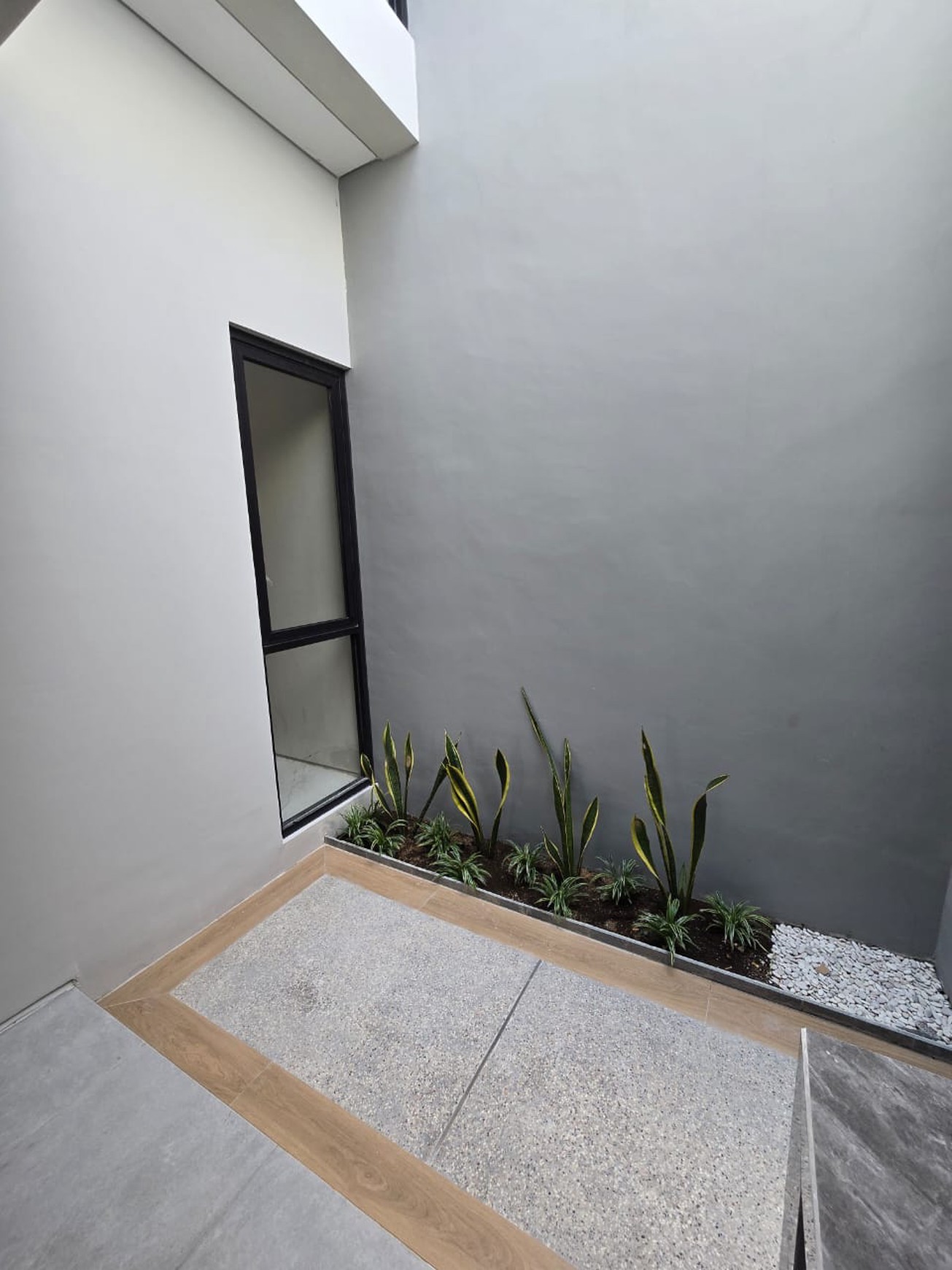 Dijual Rumah Clover Ville Surabaya