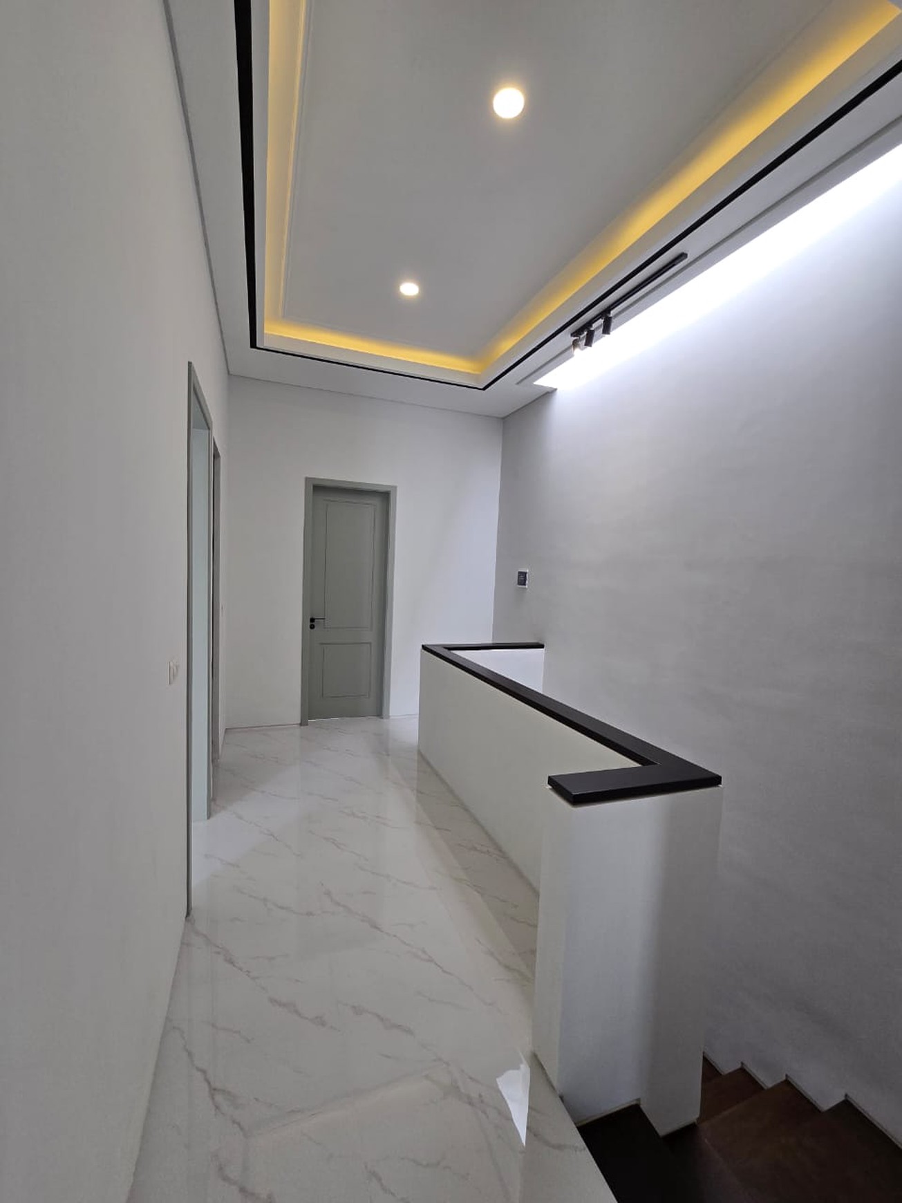 Dijual Rumah Clover Ville Surabaya