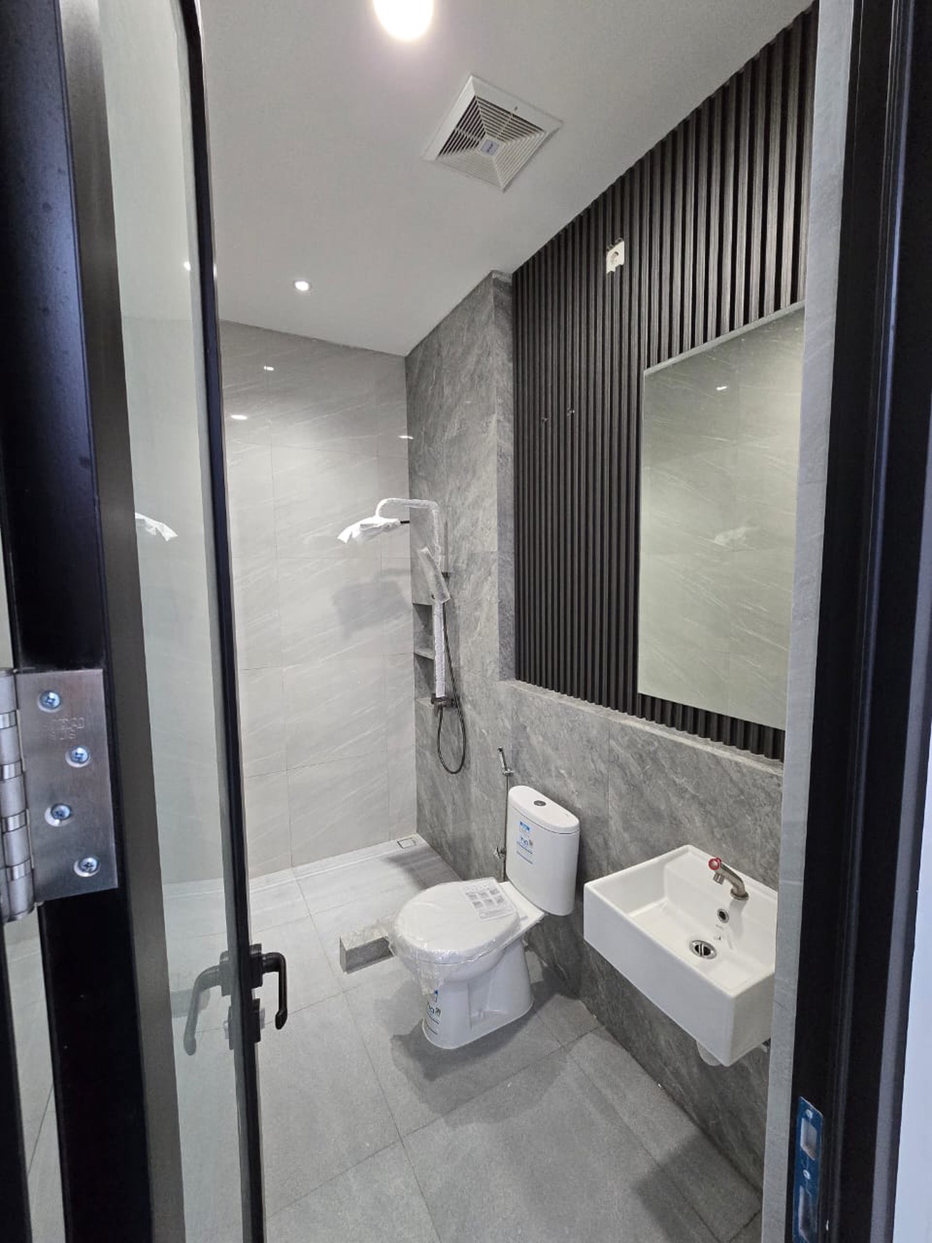 Dijual Rumah Clover Ville Surabaya