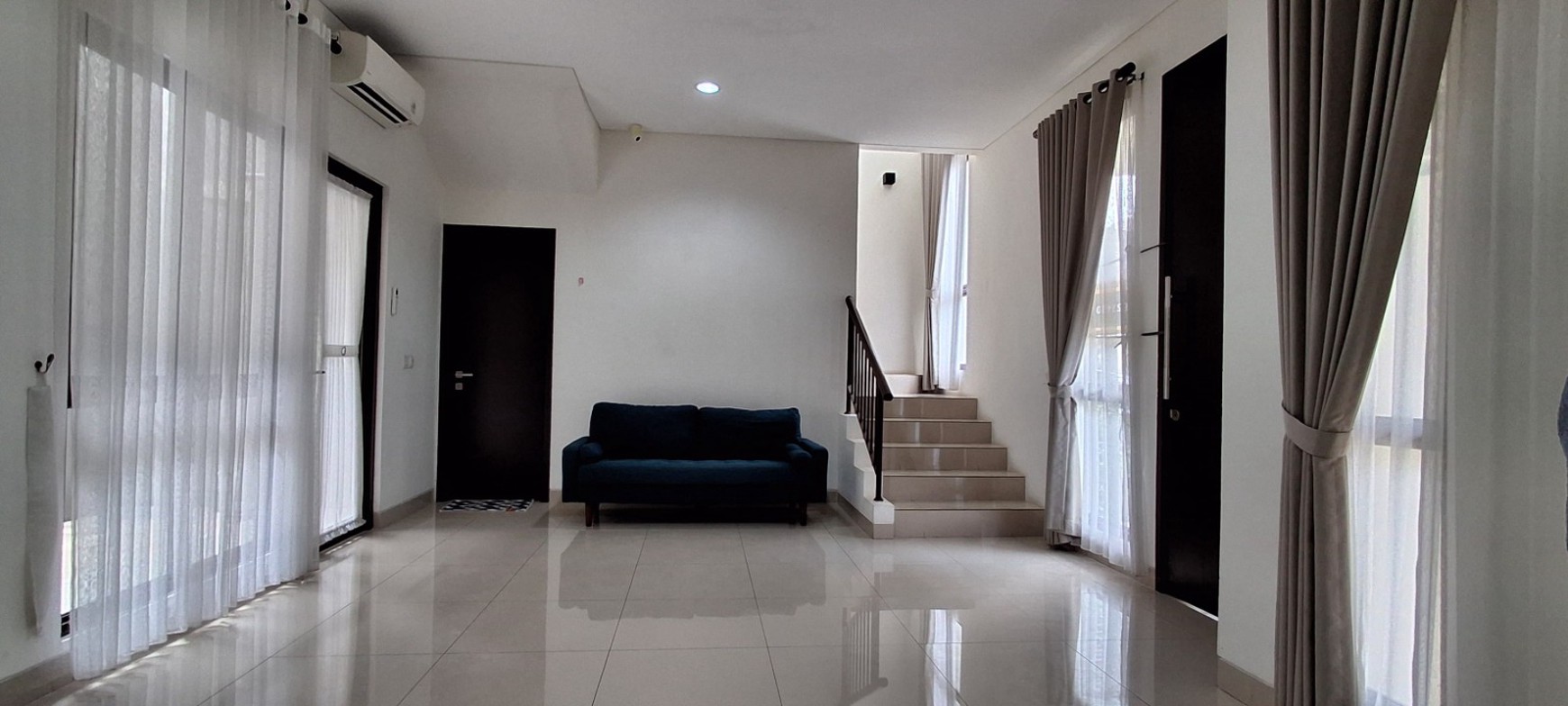 Rumah Cantik 2 lantai di The Mozia BSD City