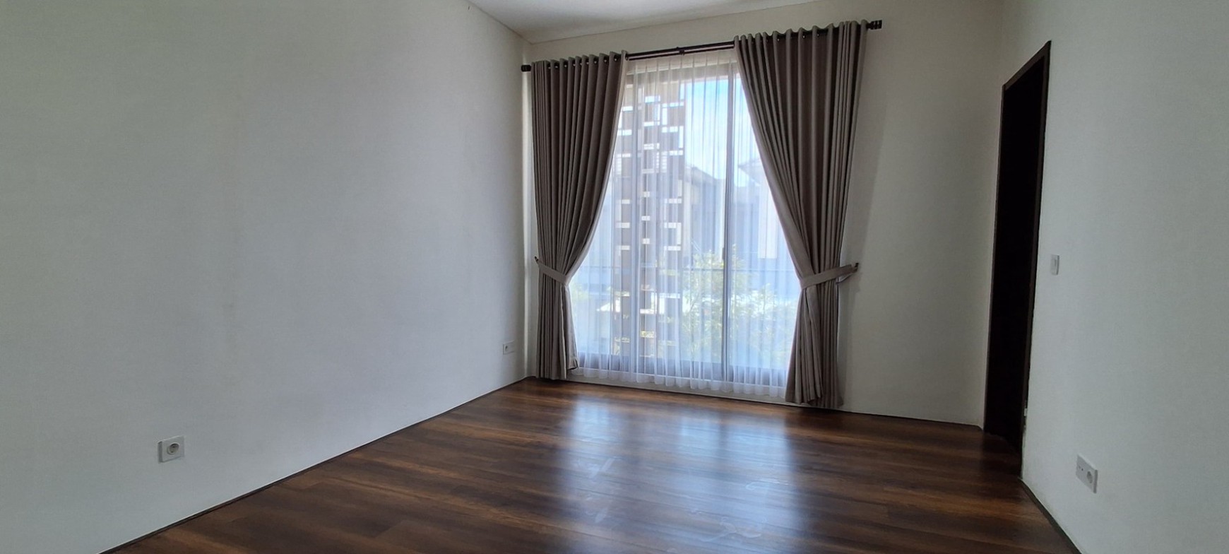 Rumah Cantik 2 lantai di The Mozia BSD City