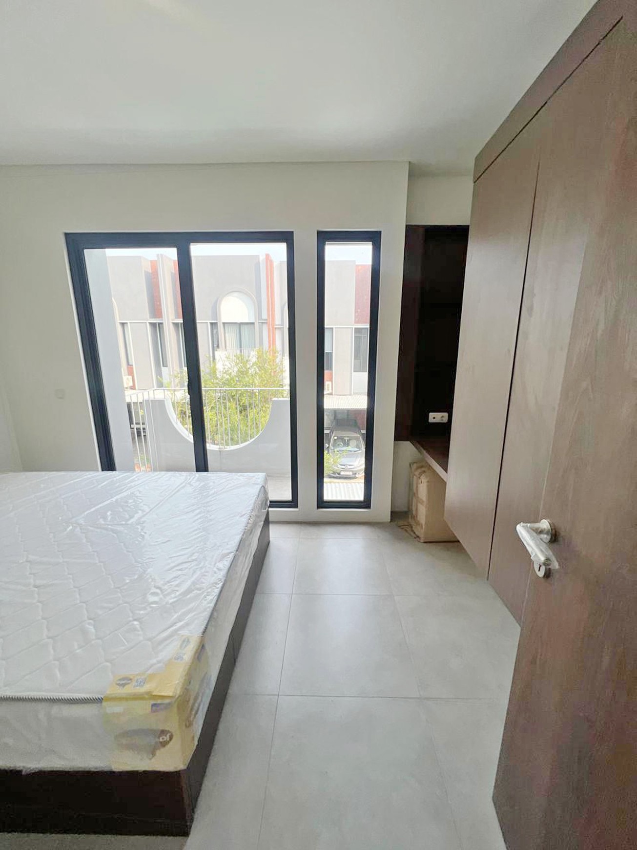Rumah 2 lantai di Freja House BSD City