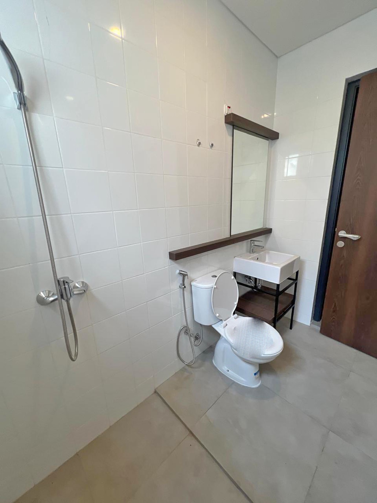 Rumah 2 lantai di Freja House BSD City