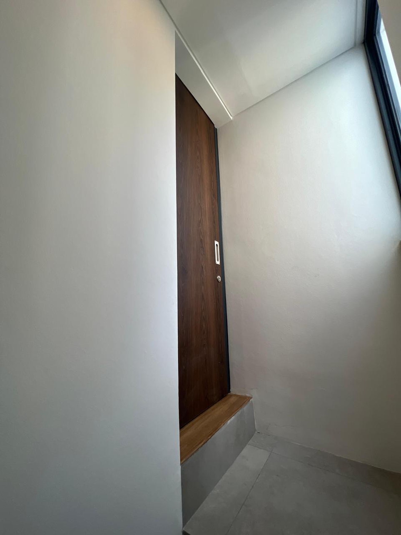Rumah 2 lantai di Freja House BSD City