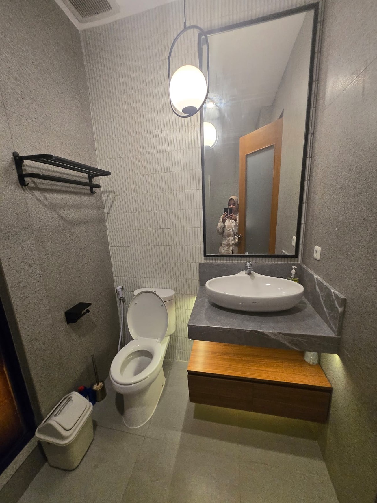 Rumah nyaman siap huni di The Residence Jeruk Purut Cilandak Timur