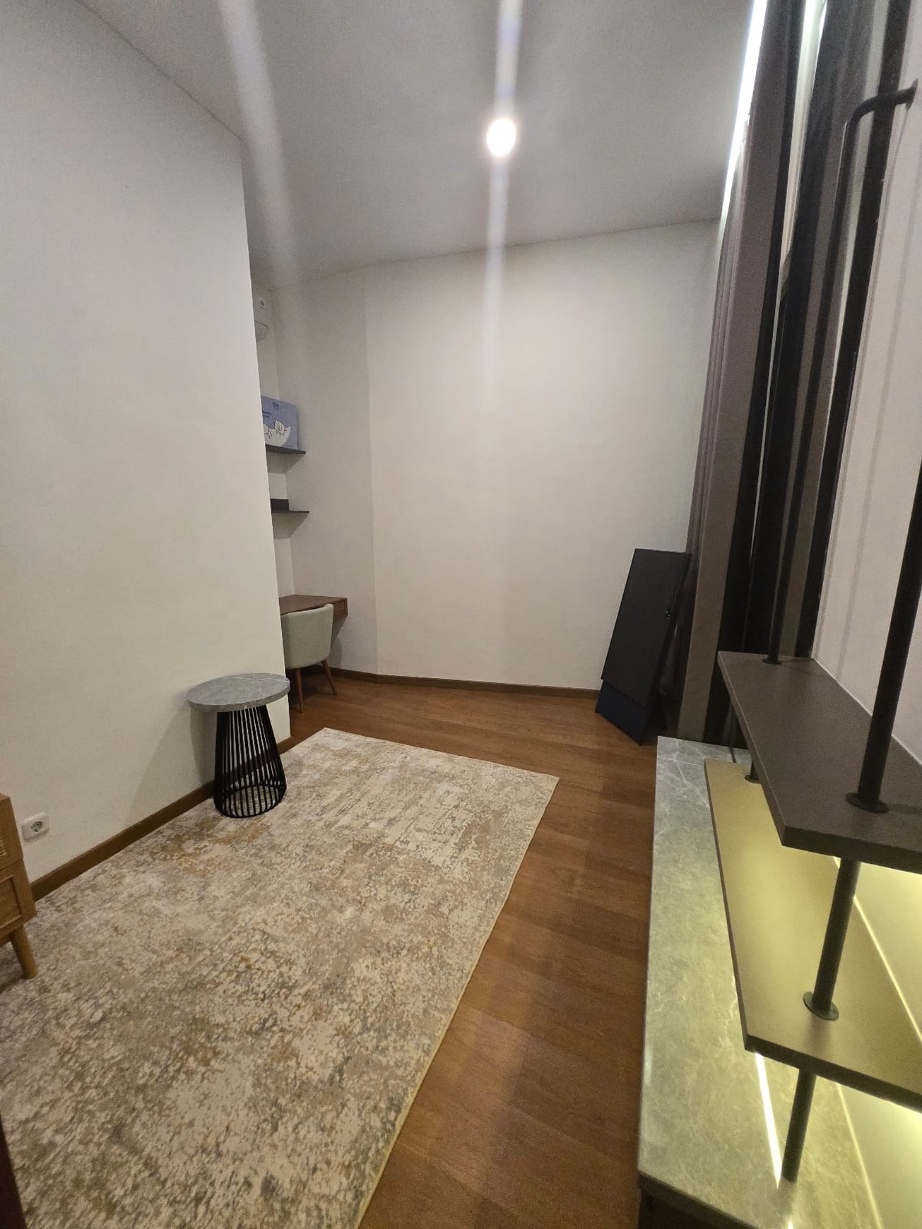 Rumah nyaman siap huni di The Residence Jeruk Purut Cilandak Timur