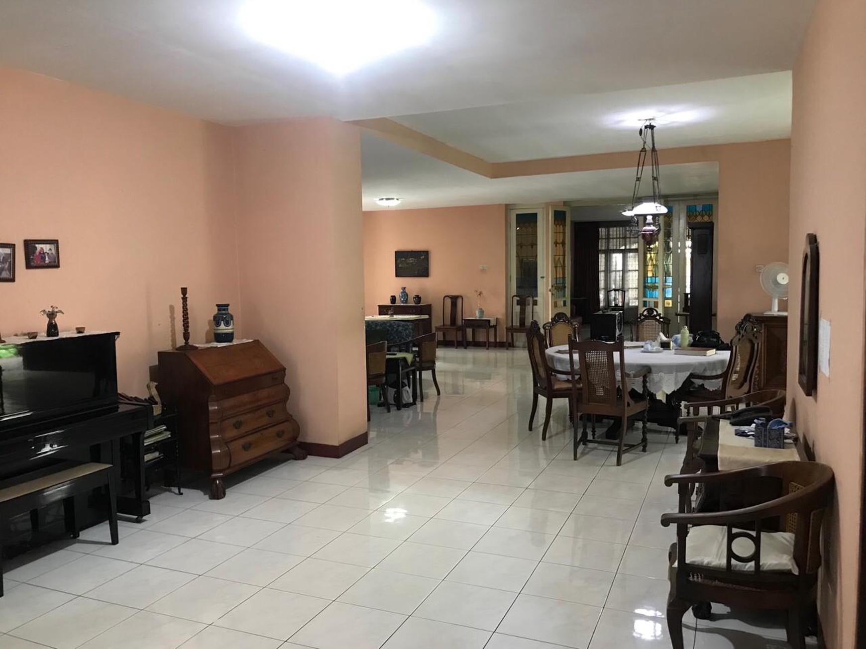 Rumah Lokasi Hook Strategis Akses Jalan 2 Mobil di Jalan Saraswati, Cipete Utara, Kebayoran Baru, Jakarta Selatan
