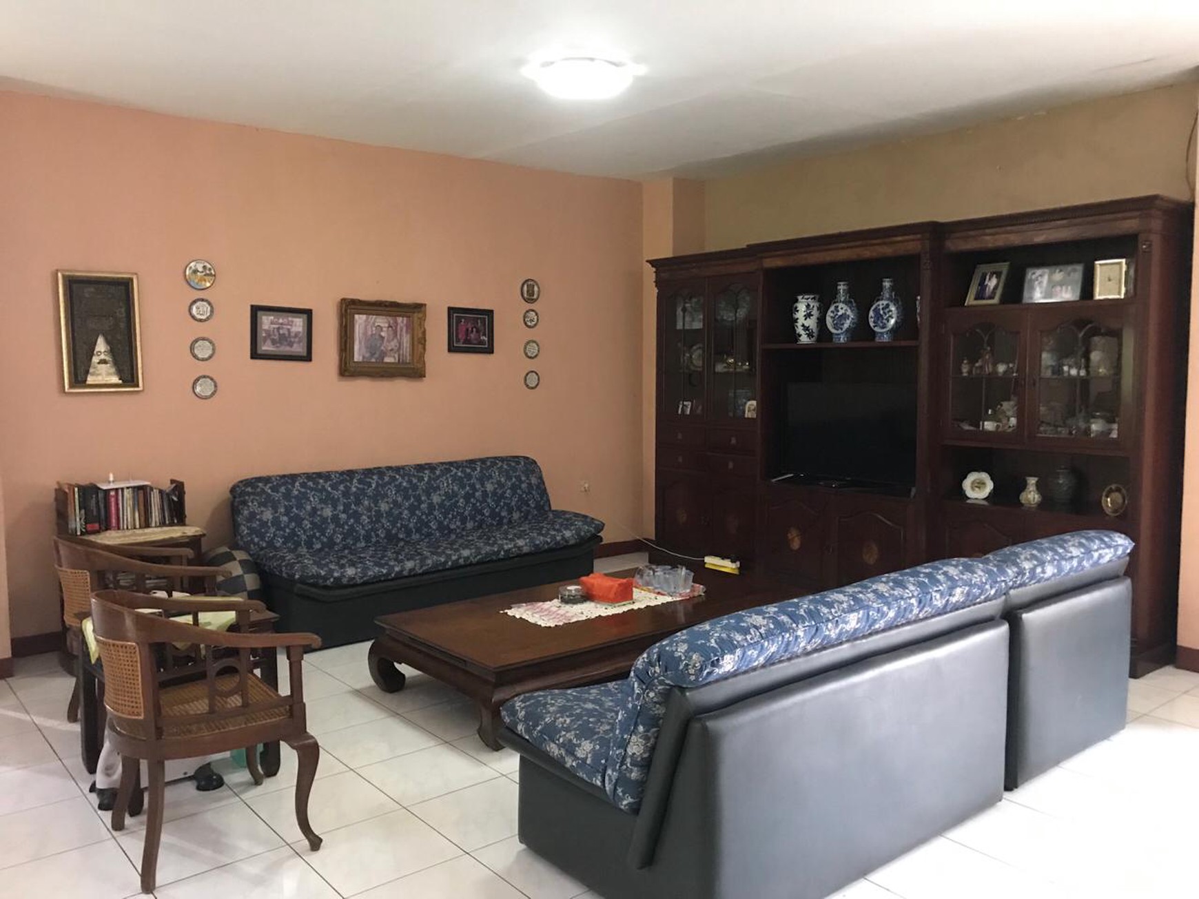 Rumah Lokasi Hook Strategis Akses Jalan 2 Mobil di Jalan Saraswati, Cipete Utara, Kebayoran Baru, Jakarta Selatan