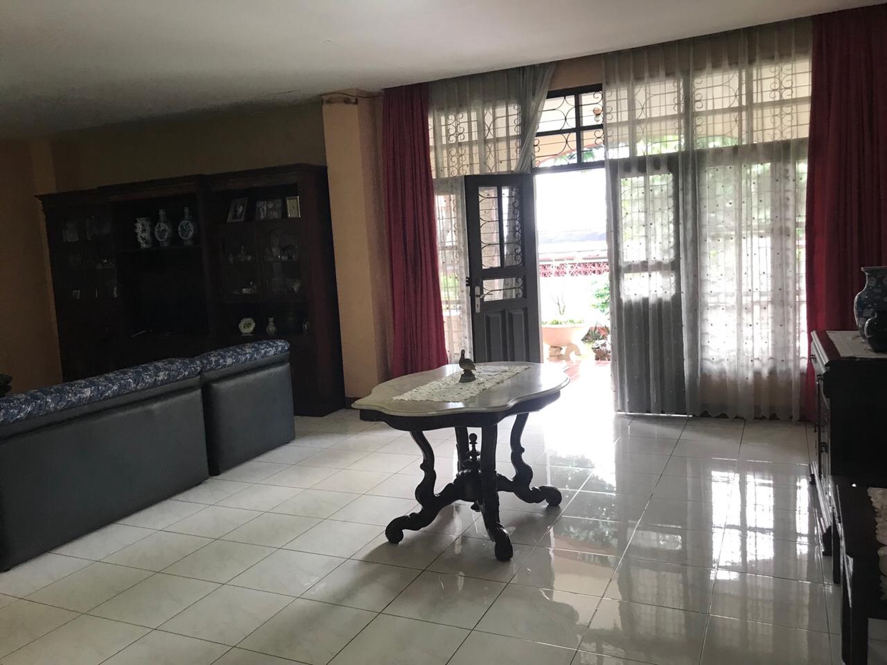 Rumah Lokasi Hook Strategis Akses Jalan 2 Mobil di Jalan Saraswati, Cipete Utara, Kebayoran Baru, Jakarta Selatan