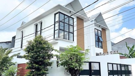 Rumah Baru Gress !!! di Tandes Asri Selatan Surabaya Barat, Minimalis, 2 Lantai, Pojokan/Hook... SIAP HUNI
