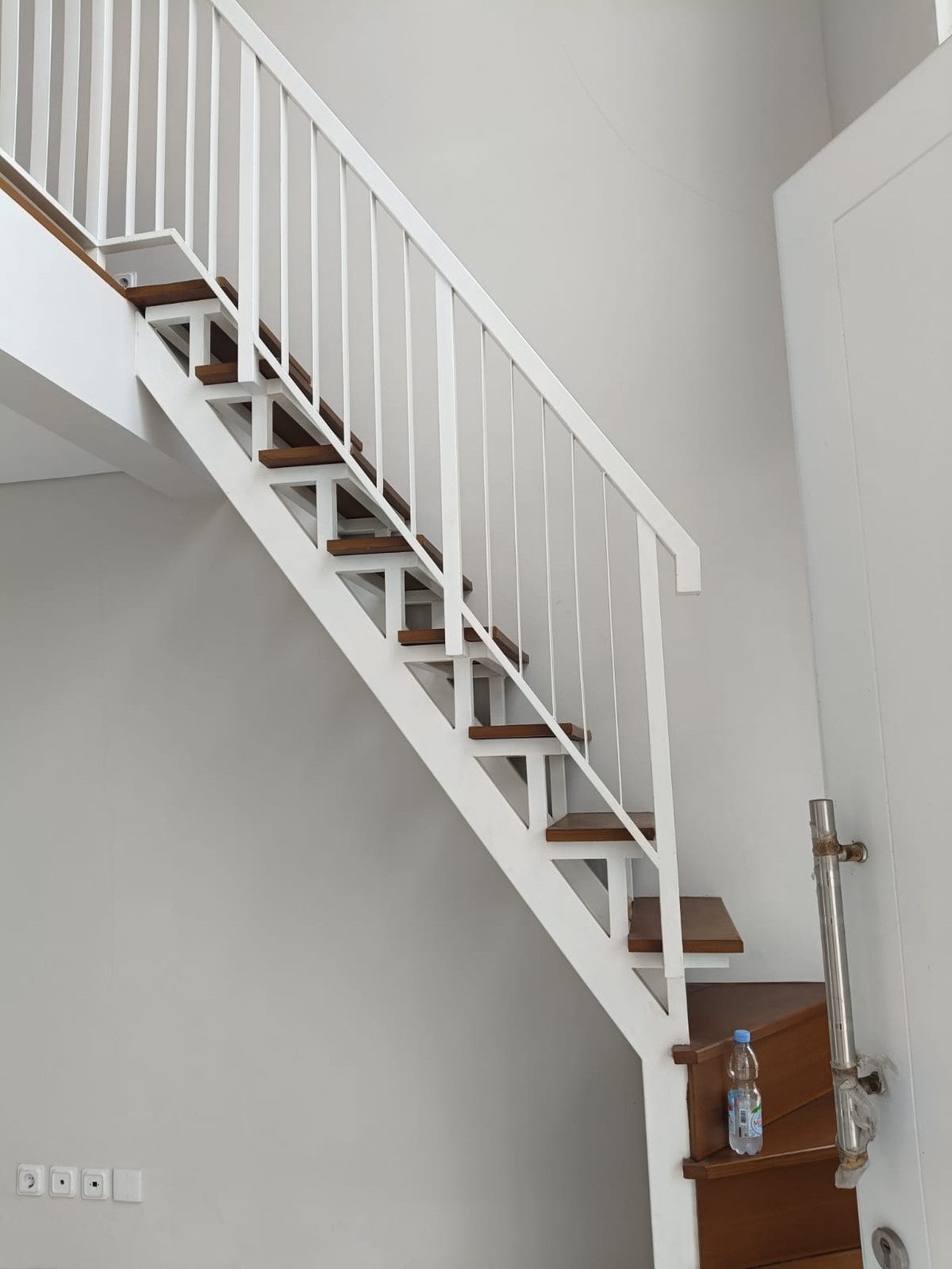 Disewakan rumah di Paramount Petals Cluster Canna - Gading Serpong Tangerang