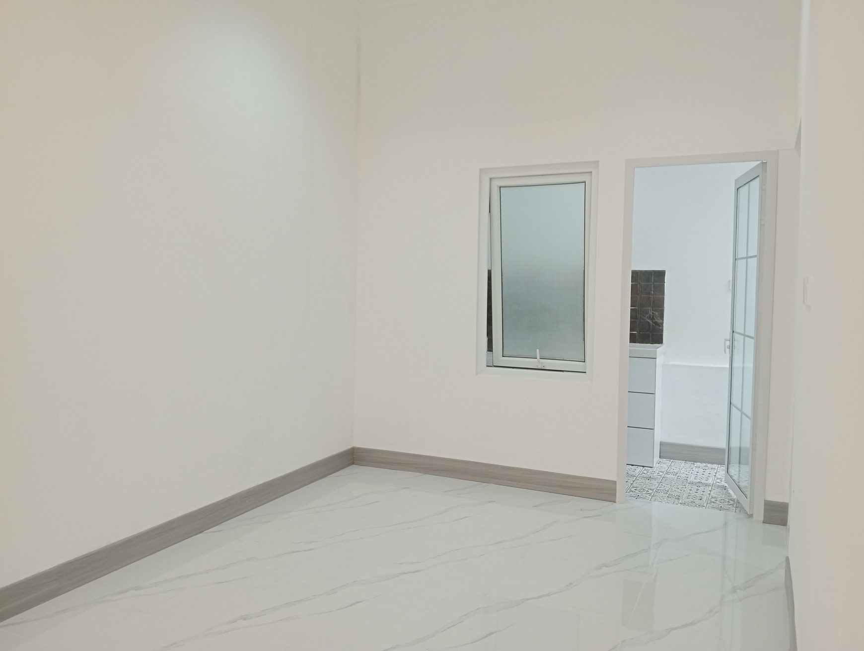 Bukit Golf, Baru Renovasi, Bisa KPR, Modern, Nego