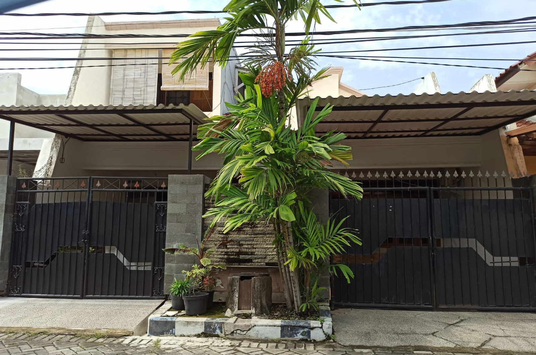 Rumah Mewah Modern di Mulyorejo Surabaya !