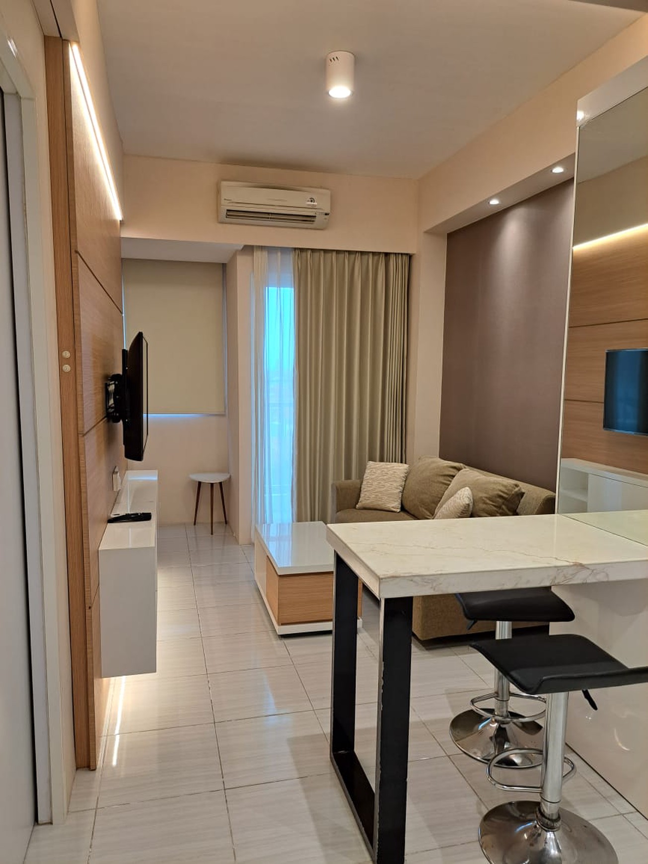 Disewakan Unit 2 Bedroom Apartemen Puncak Dharmahusada MERR, Dekat Kampus C UNAIR Surabaya