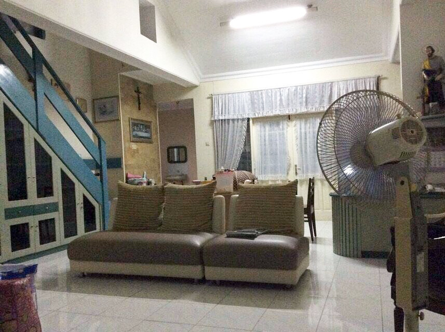Rumah di Medokan Ayu Surabaya Timur, Row Jalan Lebar, Bagus + Terawat, Siap Huni