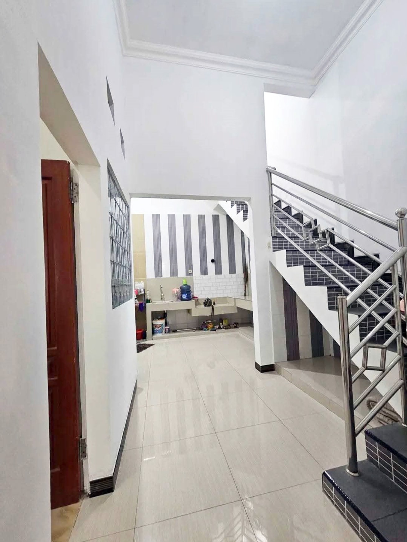 Rumah Baru Gress di Taman Gunung Anyar Surabaya Timur, 2 Lantai, Minimalis - LT -