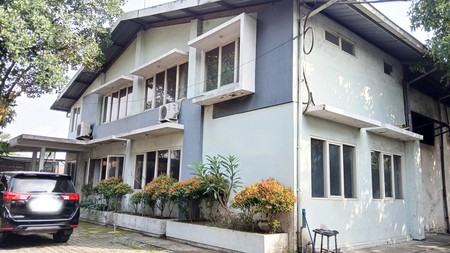 Gudang + Kantor di Raya Driyorejo Gresik, Hadap Selatan, SHM, NOL JALAN RAYA PROVINSI