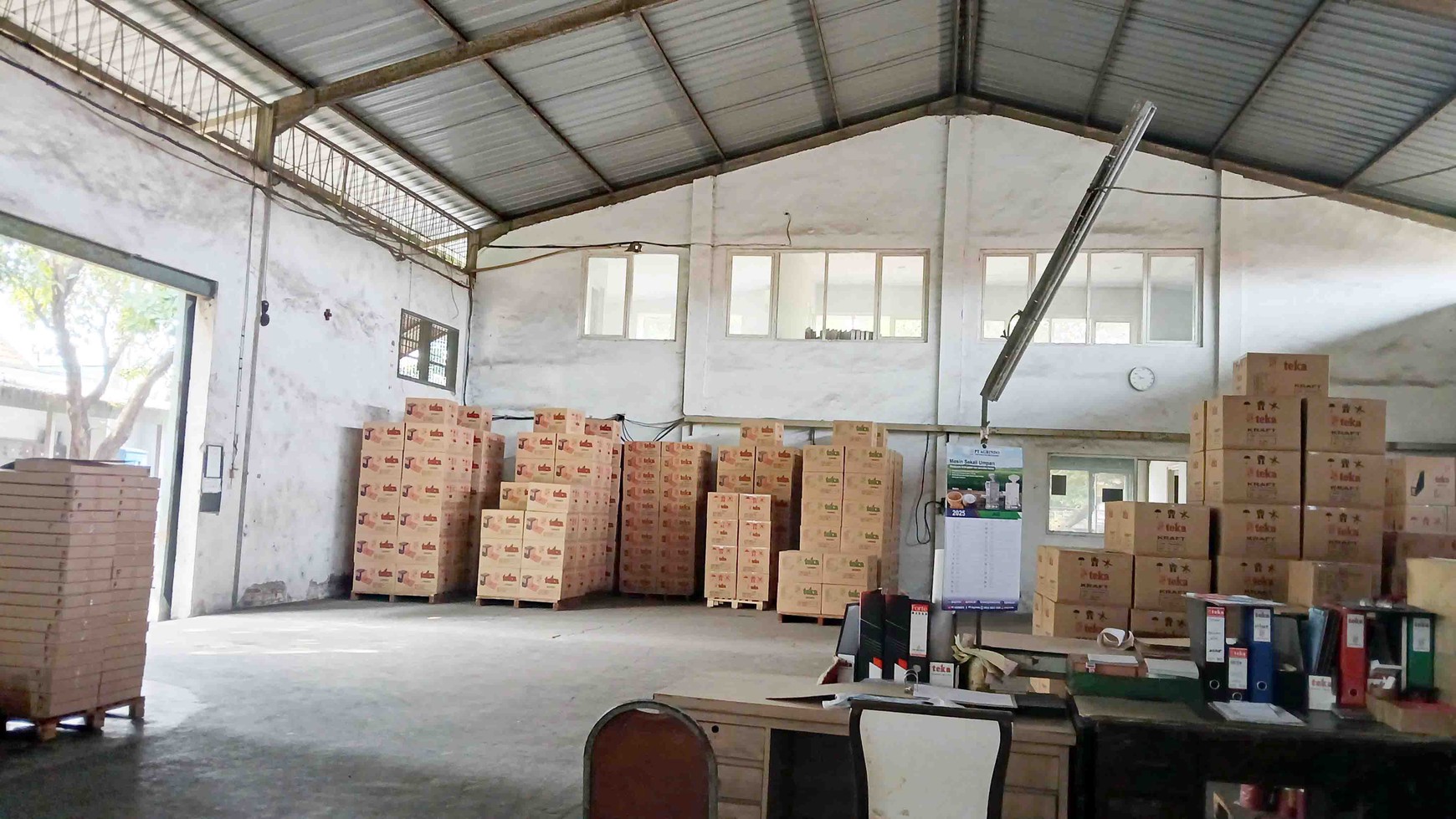 Gudang + Kantor di Raya Driyorejo Gresik, Hadap Selatan, SHM, NOL JALAN RAYA PROVINSI