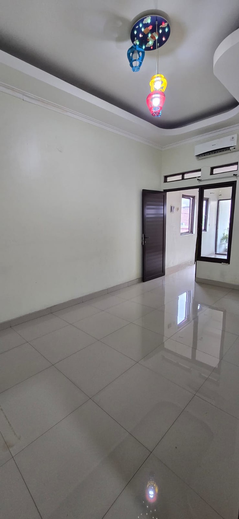 Rumah di blok terdepan Nusa Loka BSD, Dekat Pasar Modern BSD
