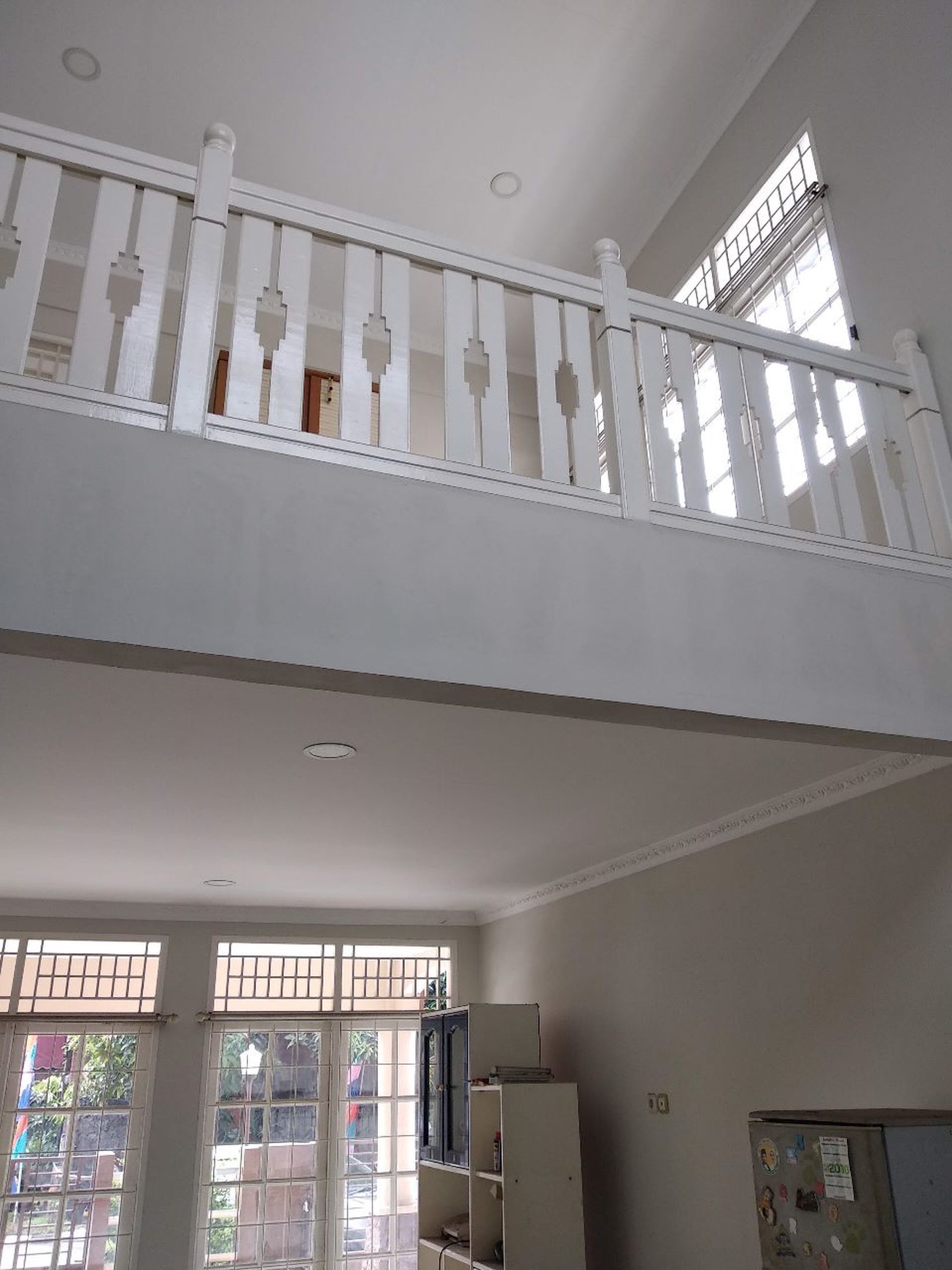 Rumah 2 Lantai di Bintaro Sektor 9 Sudah SHM Bagus Siap Huni