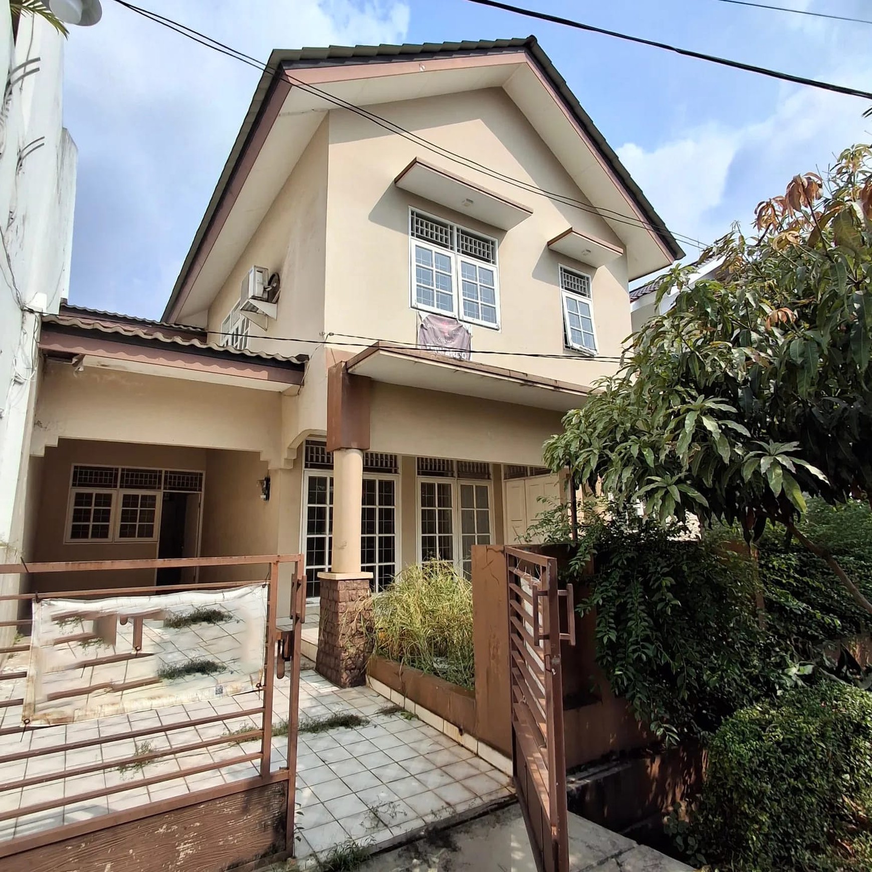 Rumah 2 Lantai di Bintaro Sektor 9 Sudah SHM Bagus Siap Huni