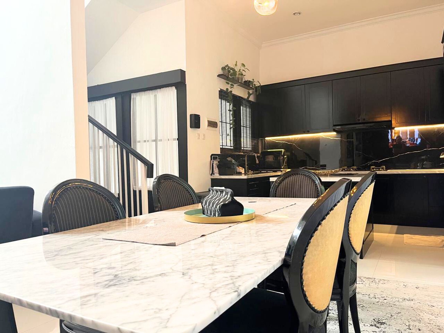 Rumah 2 Lantai di Tebet Jaksel