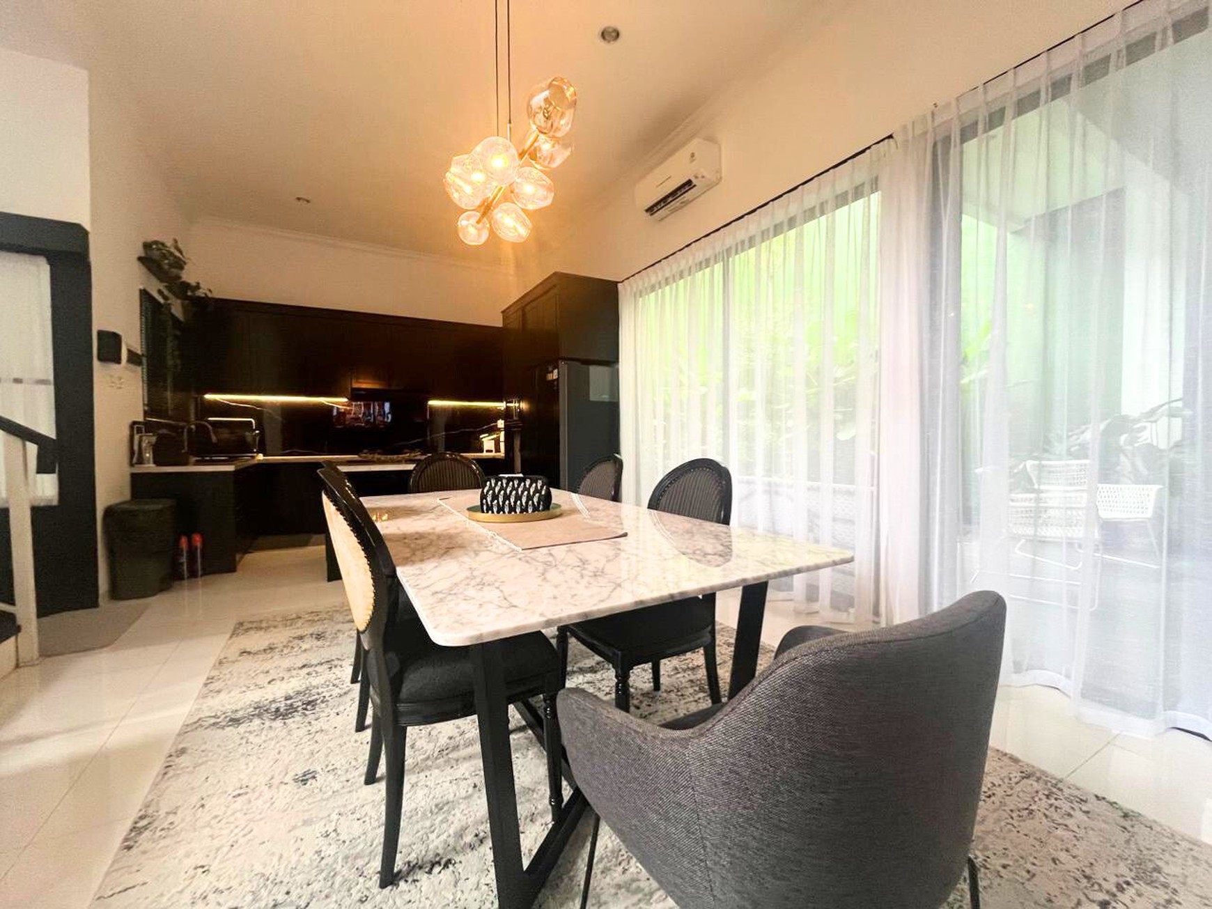 Rumah 2 Lantai di Tebet Jaksel