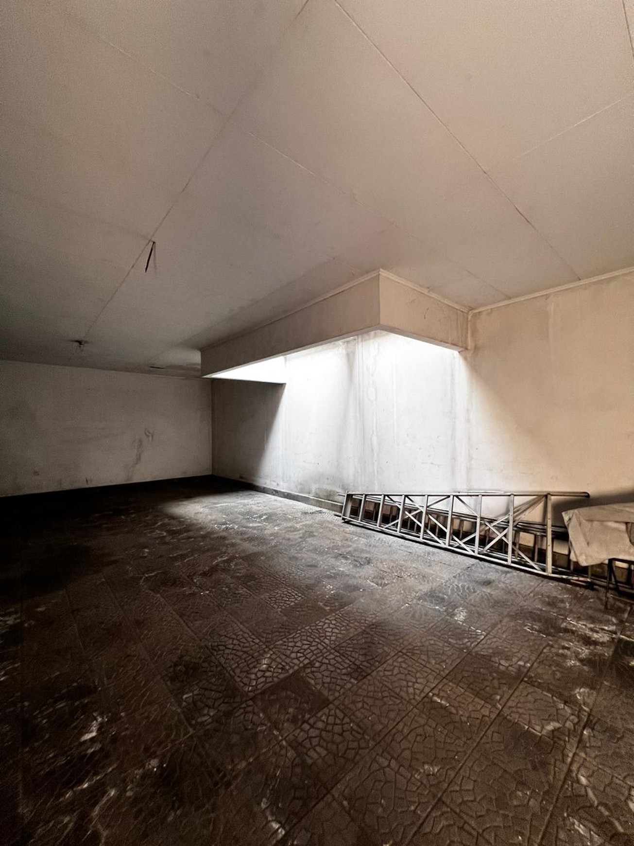 RUMAH DIJUAL DI MENTENG JAKARTA PUSAT