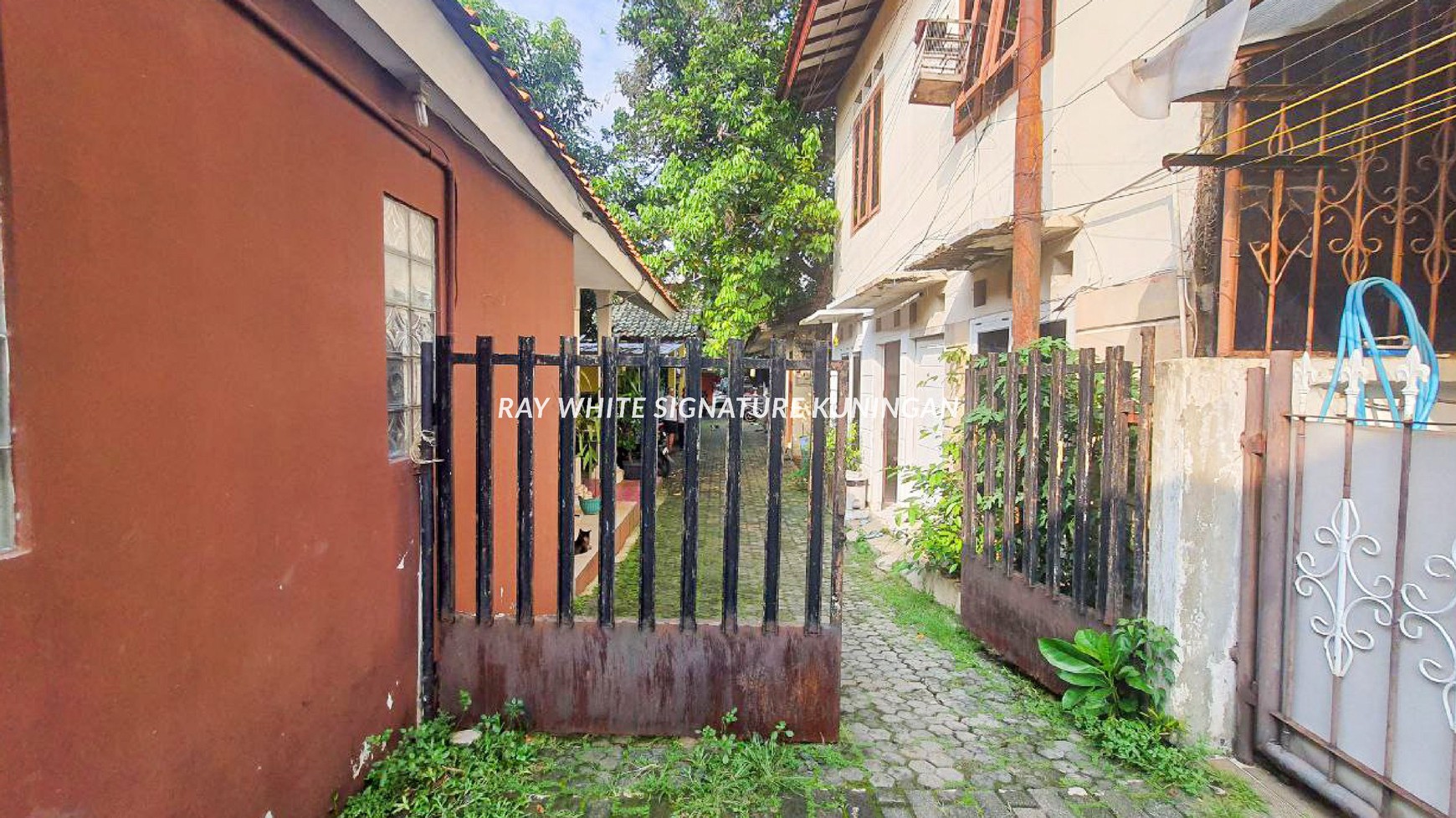 Tanah dan Bangunan di Jl Pinang Pondok Labu Cocok Untuk Town House