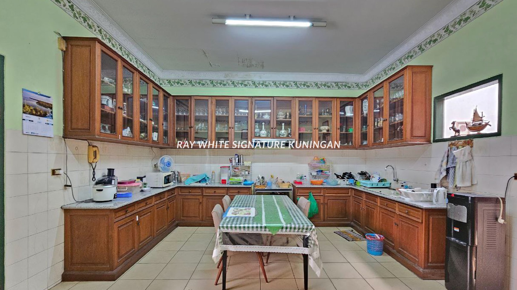 Rumah 2 Kavling Cocok Untuk Hunian atau Town House di Jl Patiunus