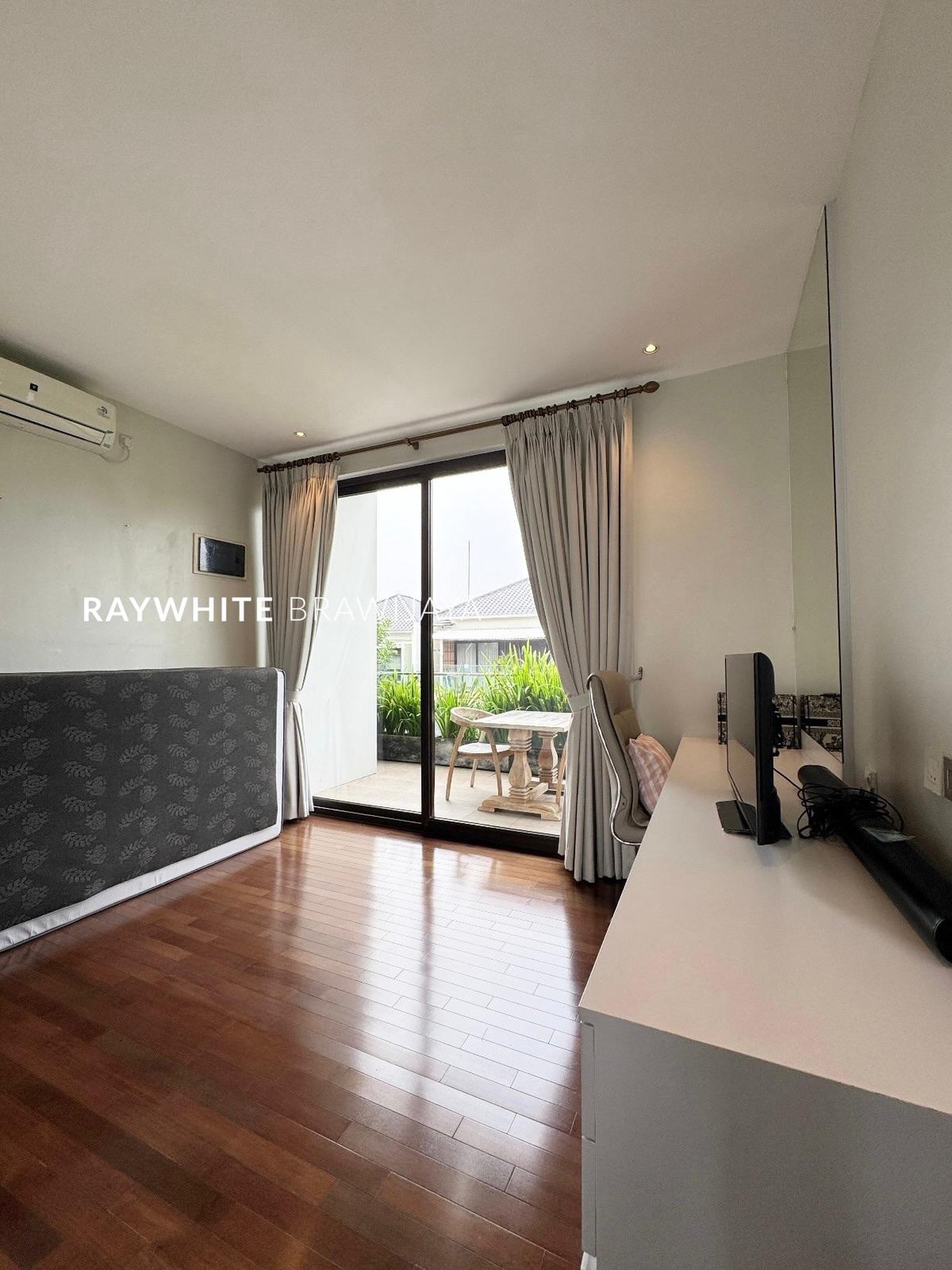Rumah Dalam Townhouse Cilandak Pondok Labu