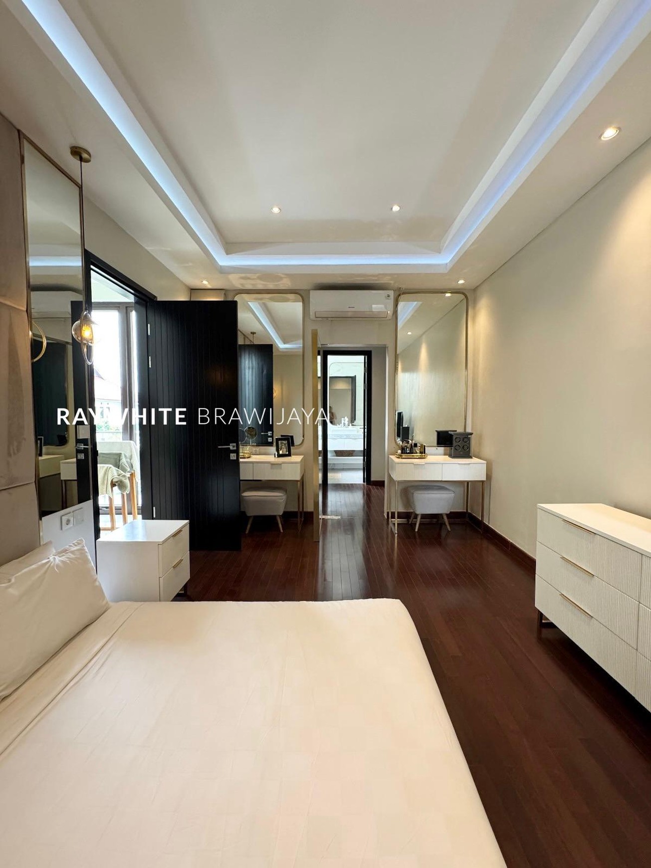 Rumah Dalam Townhouse Cilandak Pondok Labu