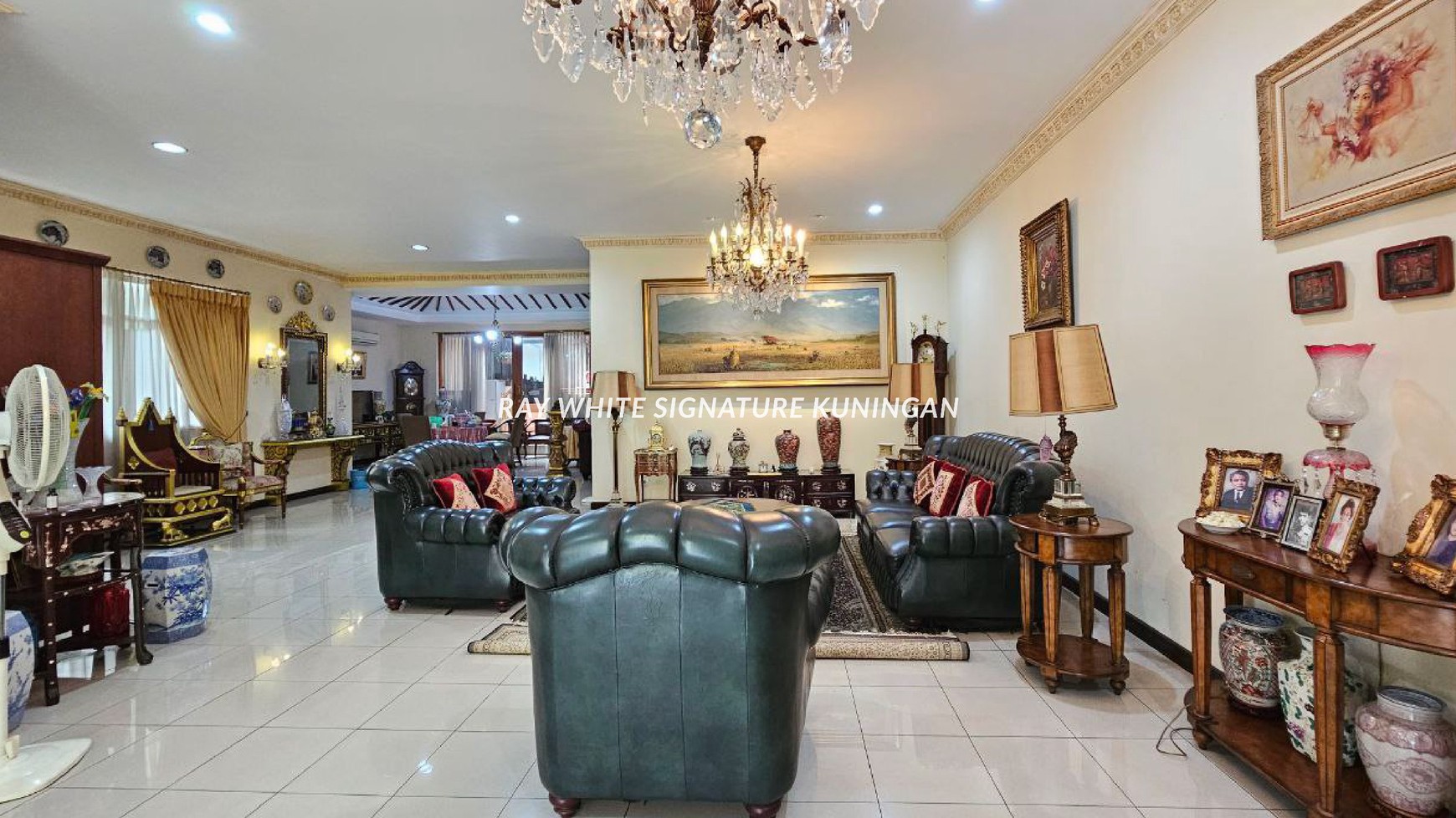 Rumah 1600 meter di Jl Patiunus Cocok Untuk Hunian atau Dijadikan Town House