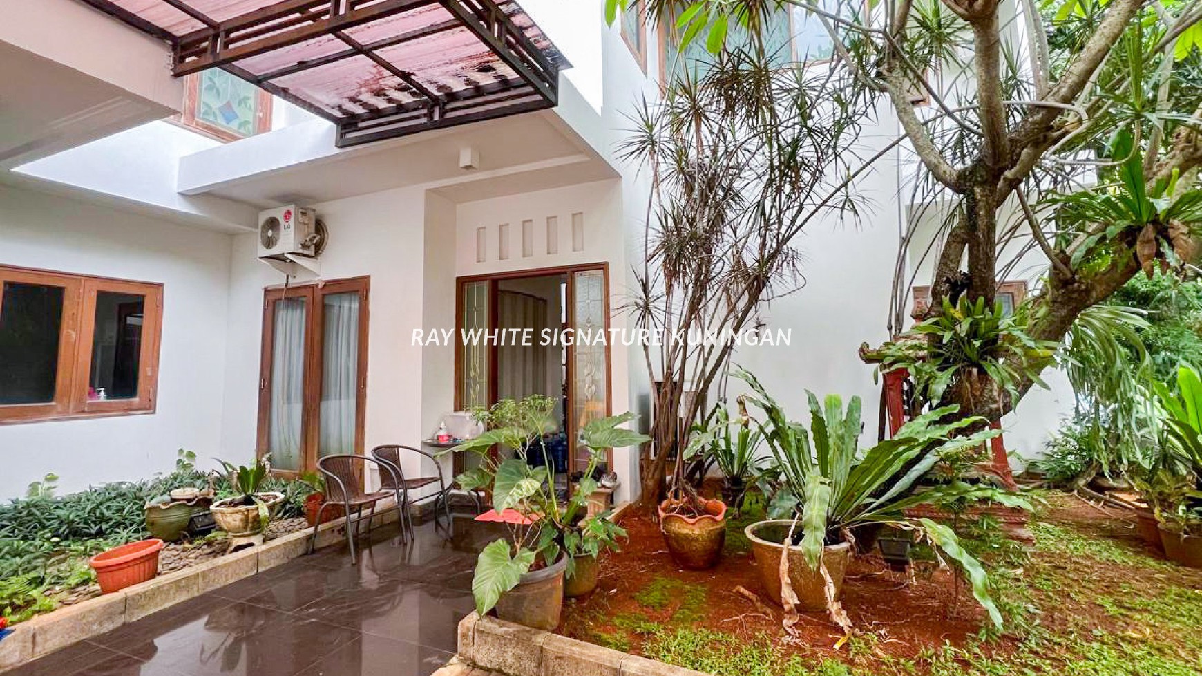 Rumah Dalam Komplek Town House di Jl Lebak Bulus 3