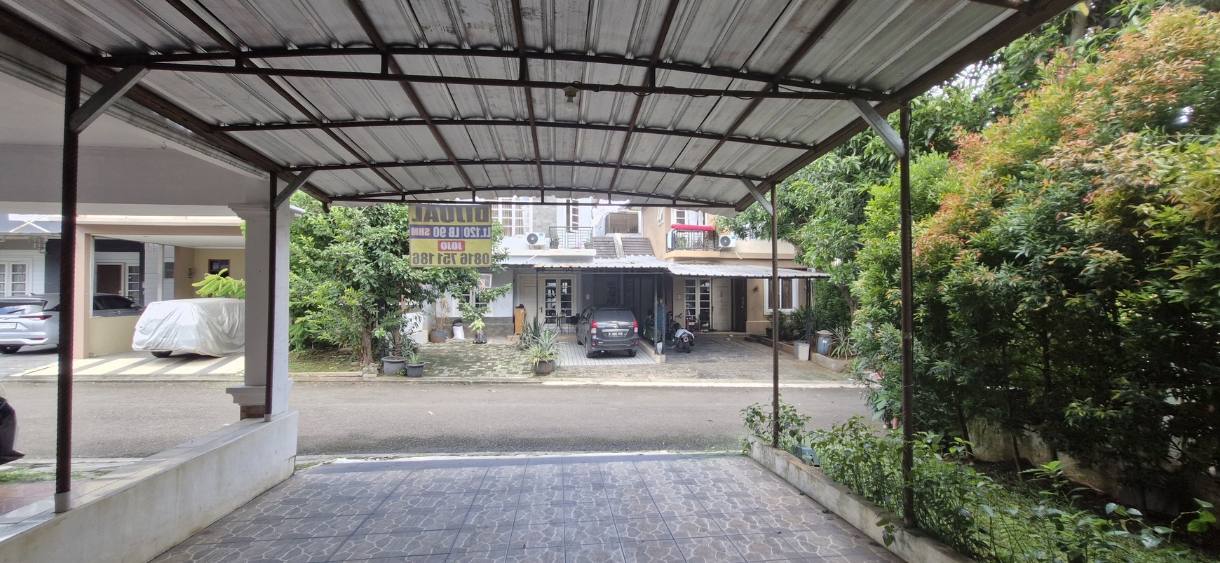 Rumah 2 Lantai di Kota Wisata 