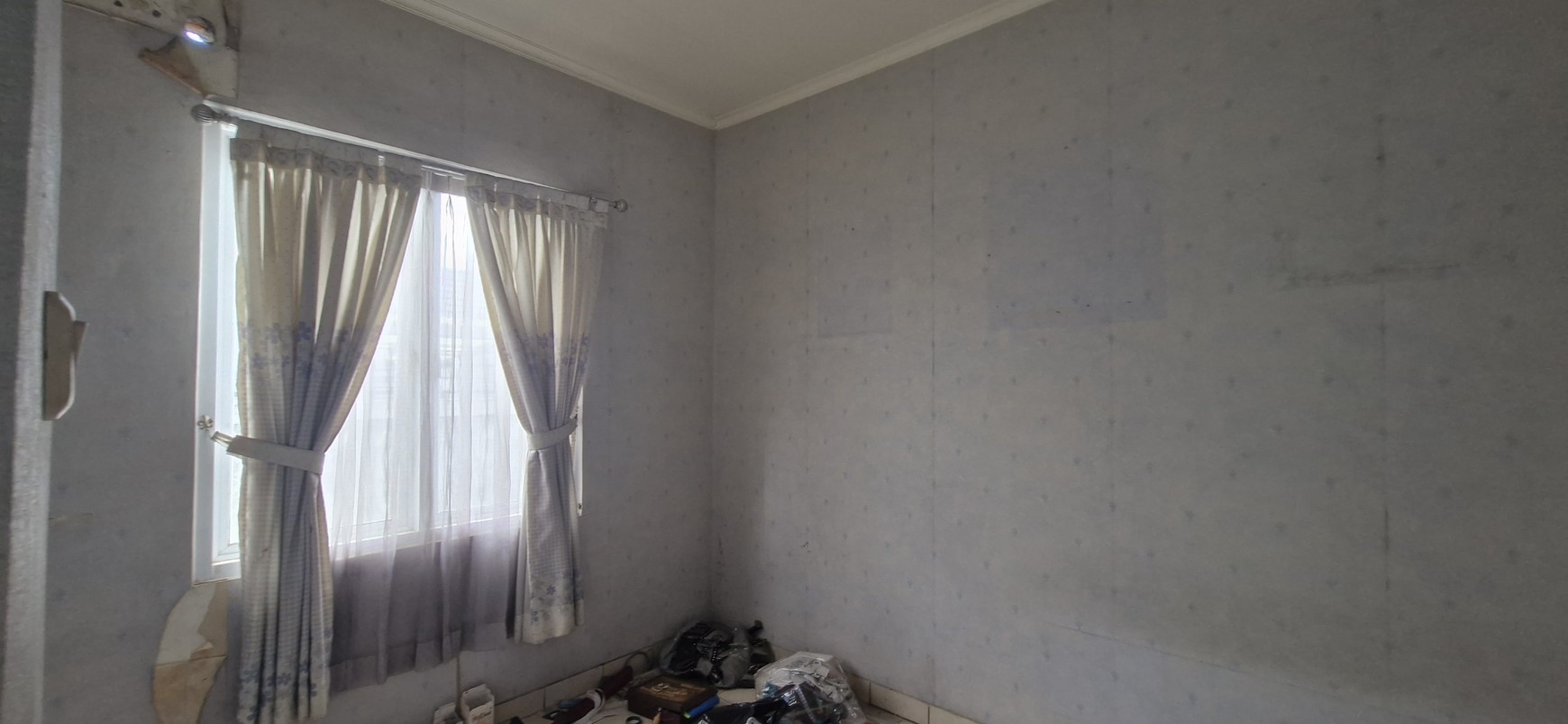 Rumah 2 Lantai di Kota Wisata 