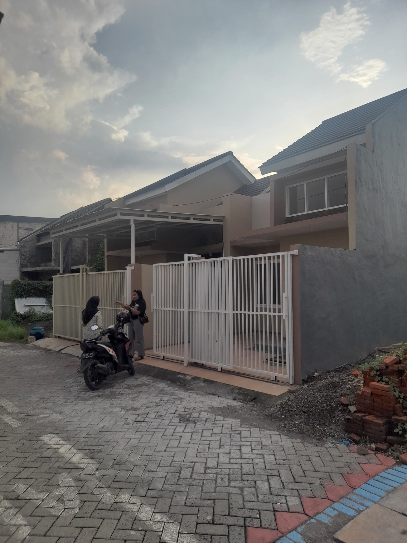 Rumah Hitung Tanah Area Cipete