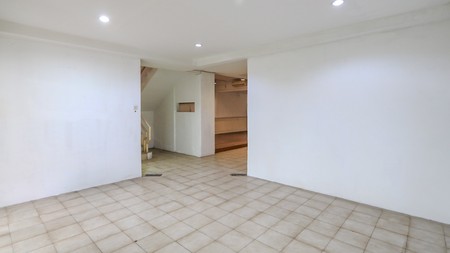 RUMAH LUAS, CLUSTER NYAMAN SUMMARECON KELAPA GADING, DEKAT SUNTER, RAWAMANGUN