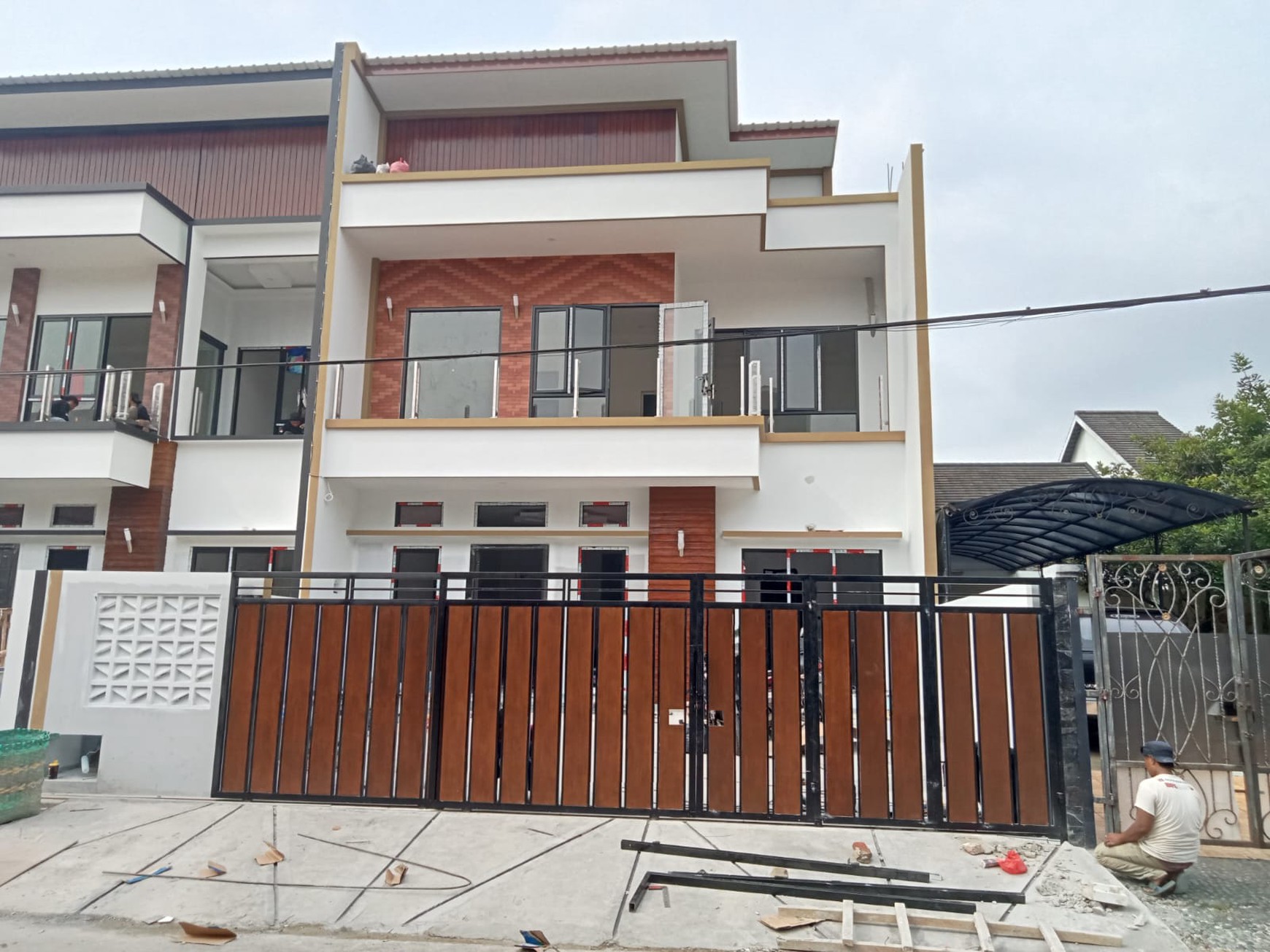 Rumah Brand New 2 lantai di Nusa Loka BSD City Tangerang Selatan dekat tol pasar modern BSD
