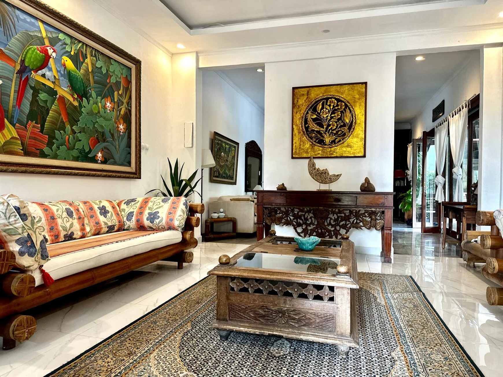 Rumah Mewah Gaya Villa Hitung Tanah Bonus Bangunan Bagus Di Bali View Cirendeu, Ciputat